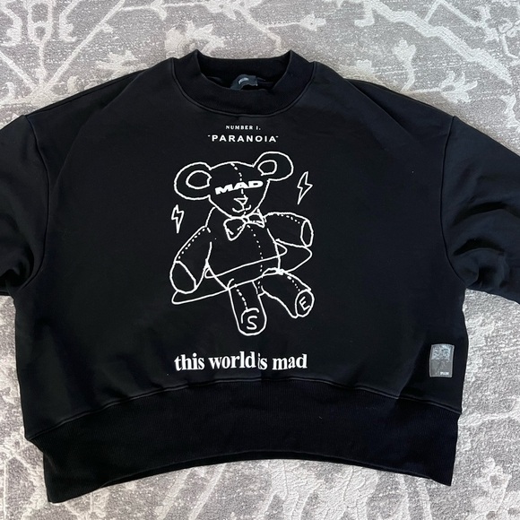 Spelledit black teddy sweater - Picture 1 of 5
